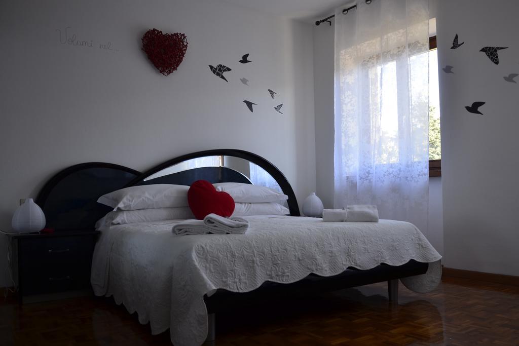 Residence Mezzosole Riva del Garda Szoba fotó