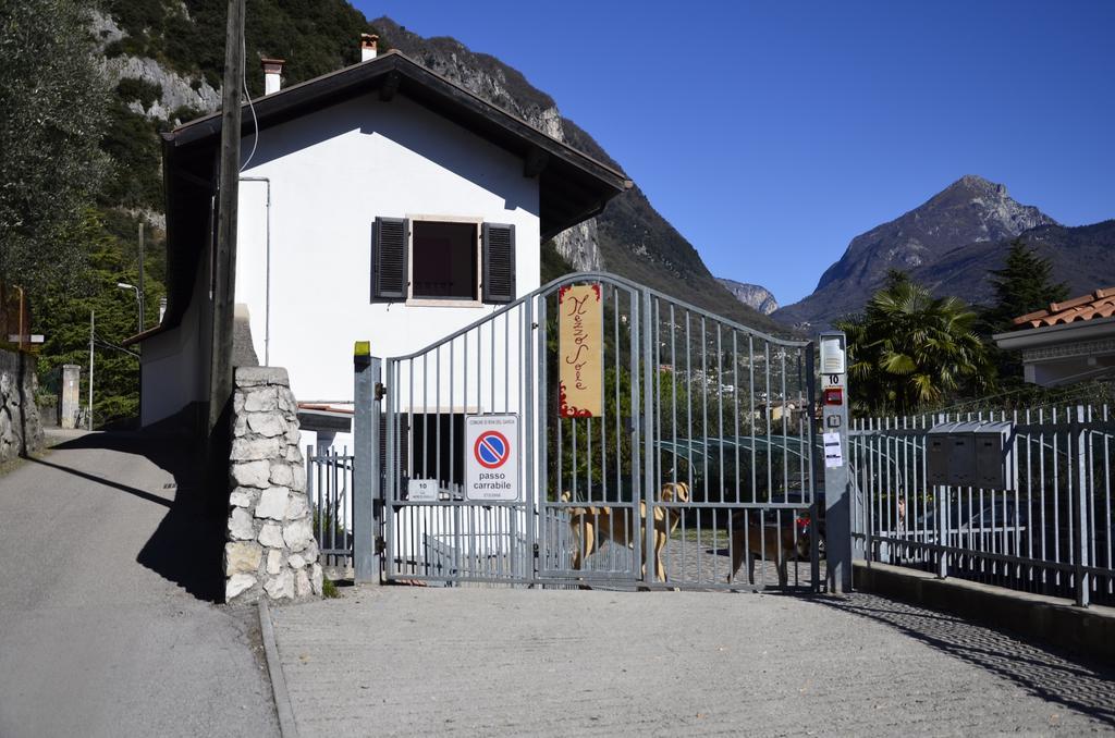 Residence Mezzosole Riva del Garda Szoba fotó