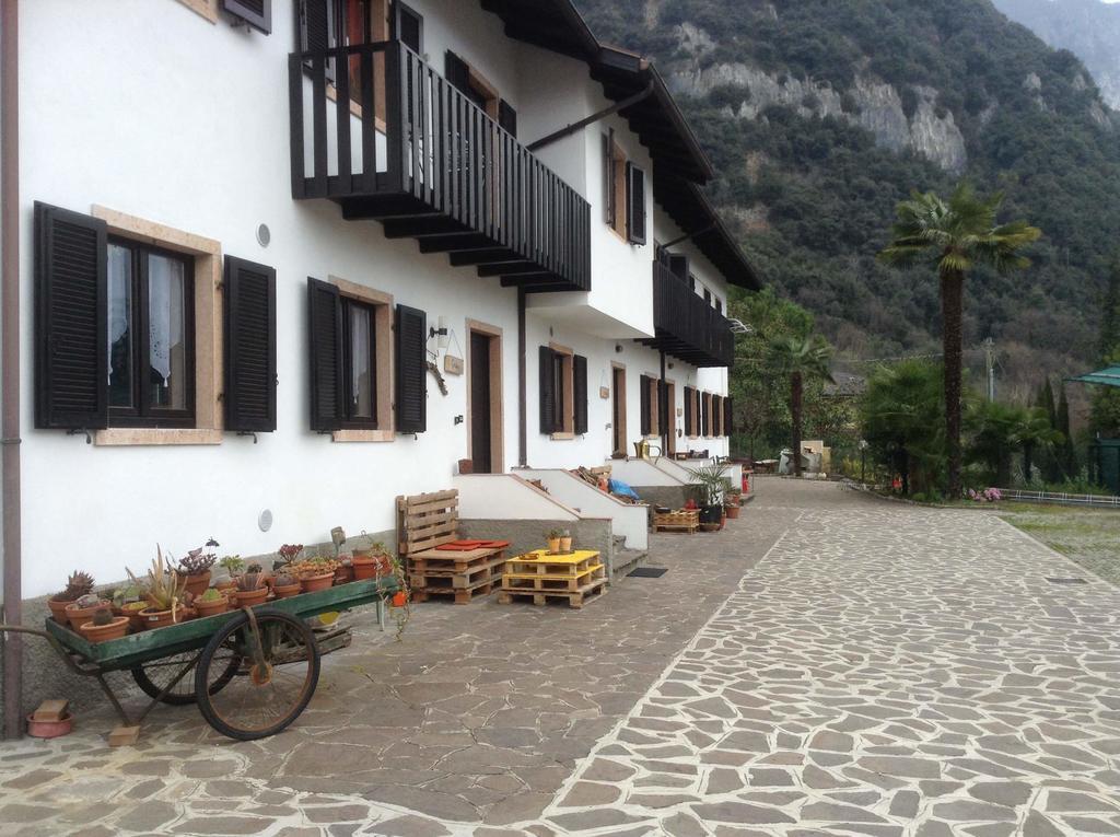 Residence Mezzosole Riva del Garda Szoba fotó